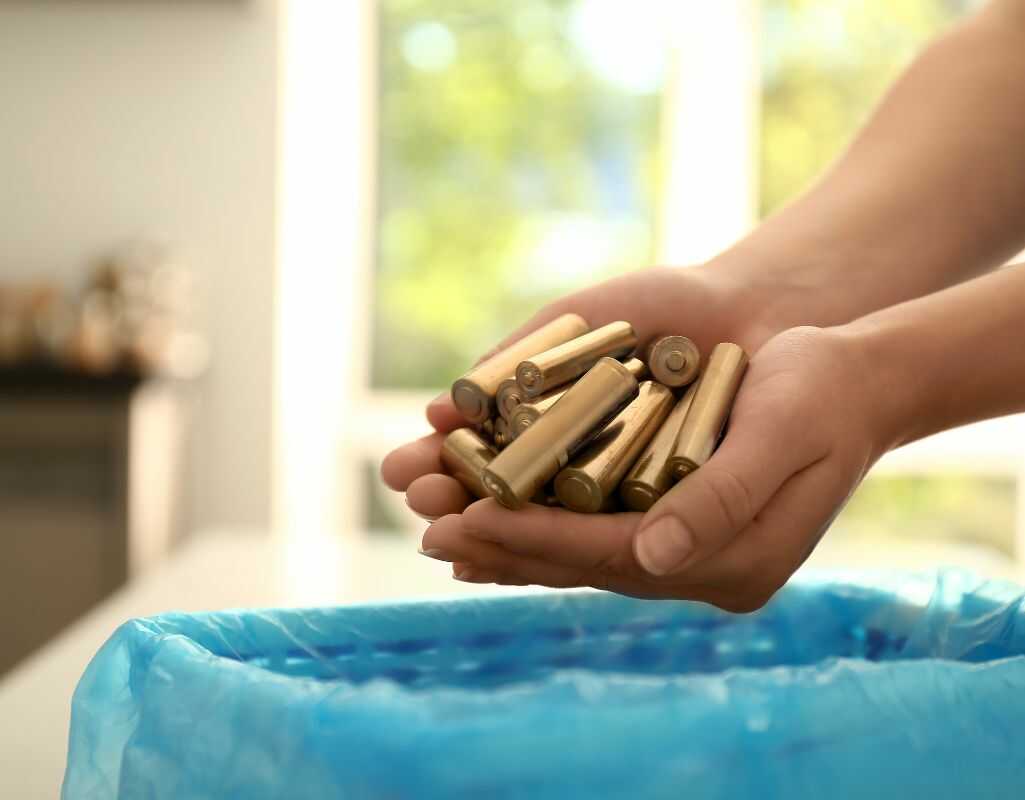 Gdzie wyrzucać baterie? Poradnik