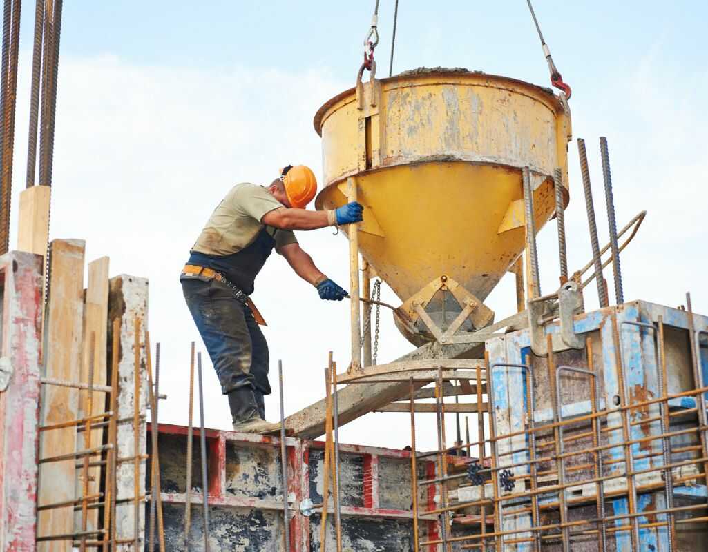 Ile waży kubik betonu. Praktyczny przewodnik