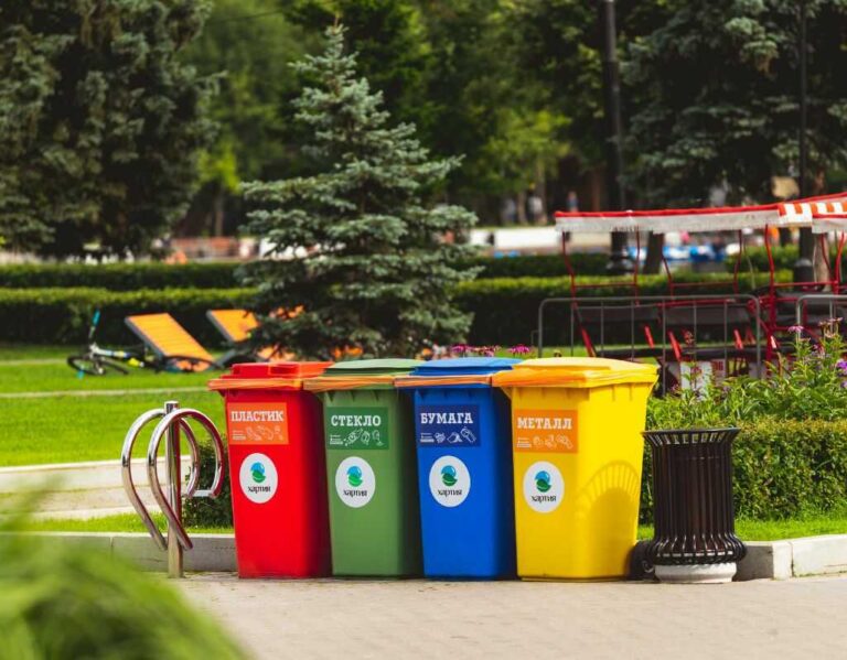 Kolory koszy na śmieci i ich znaczenie w segregacji odpadów