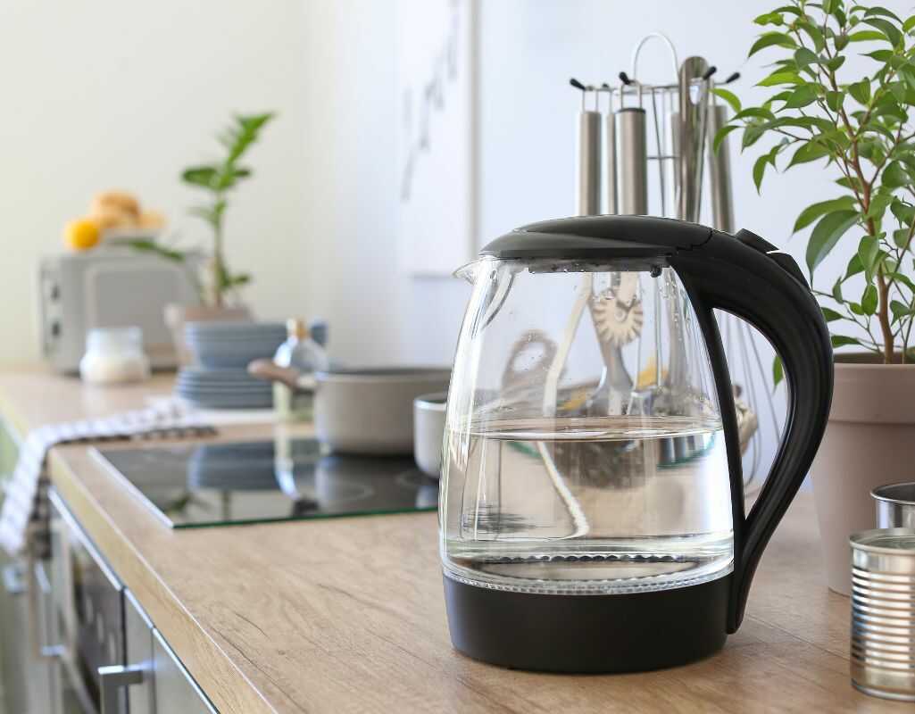 Odkrywamy 5 sprawdzonych sposobów jak odkamienić czajnik