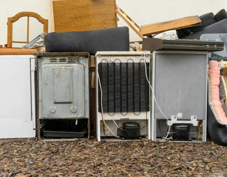 Jak zutylizować niepotrzebne gabaryty na Ochocie i zwiększyć komfort w domu?