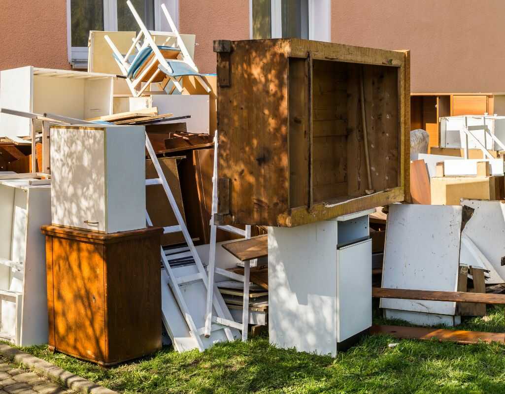 Jak pozbawić się zbędnych gabarytów na Targówku i powiększyć wolną powierzchnię w domu?