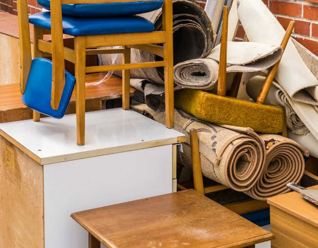 Jak pozbyć się zbędnych gabarytów na Białołęce i odzyskać wolną przestrzeń w mieszkaniu?