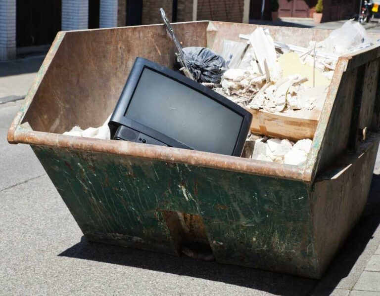 Omawiam rodzaje kontenerów na gruz, abyś zamówił odpowiedni do swoich potrzeb