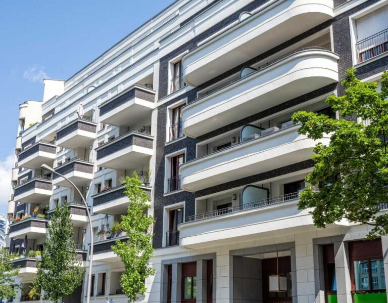 Wyjaśniam, co to znaczy stan deweloperski, abyś wiedział, czego dokładnie oczekiwać przy zakupie mieszkania