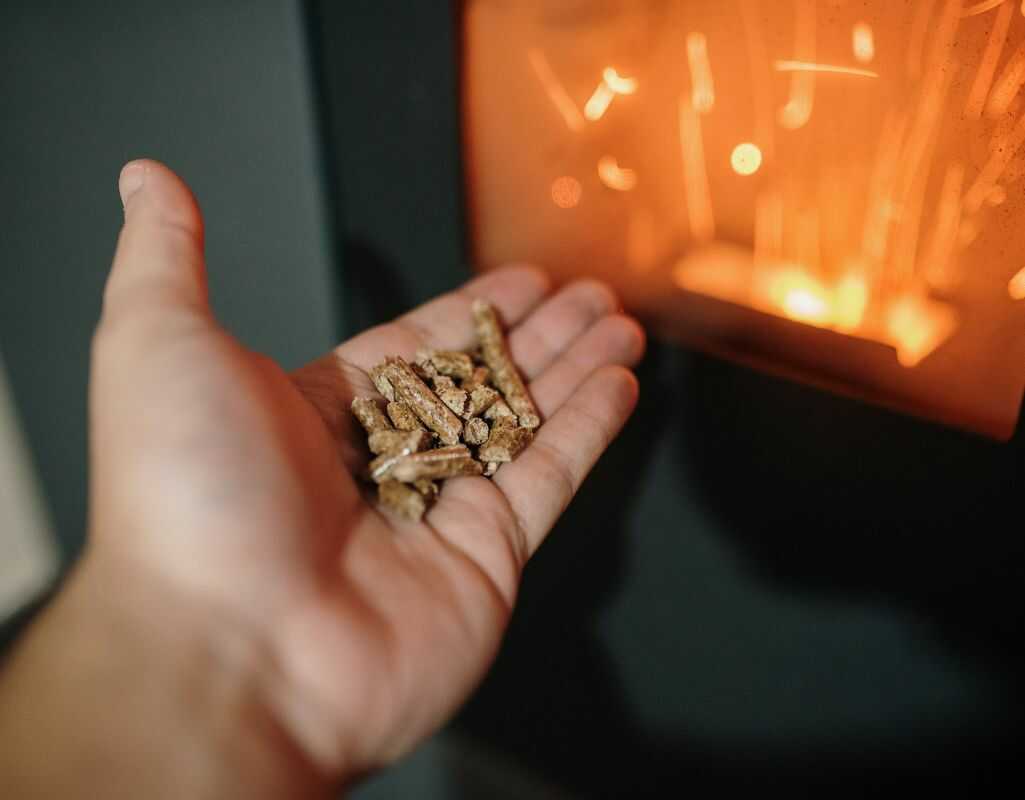 Gdzie kupić najtańszy pellet w Pruszkowie na zimę 2025/2026?