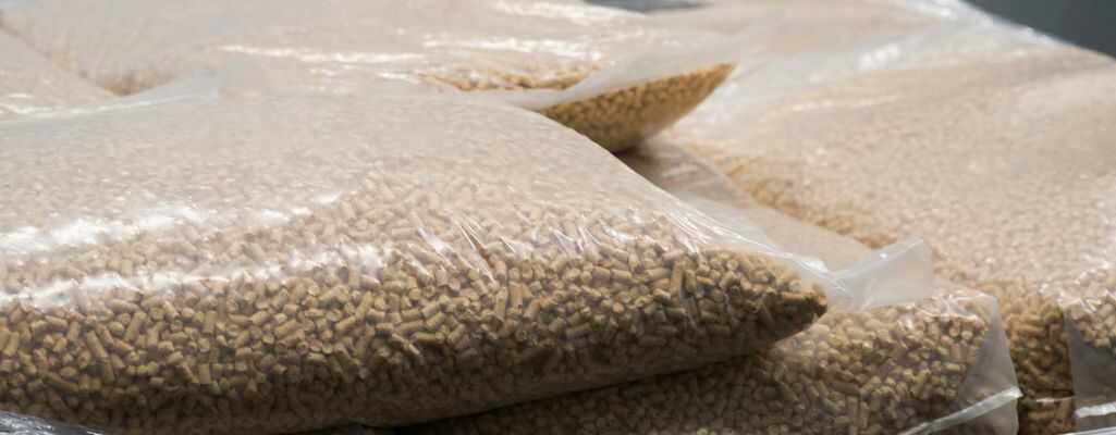 Pellet pakowany w workach