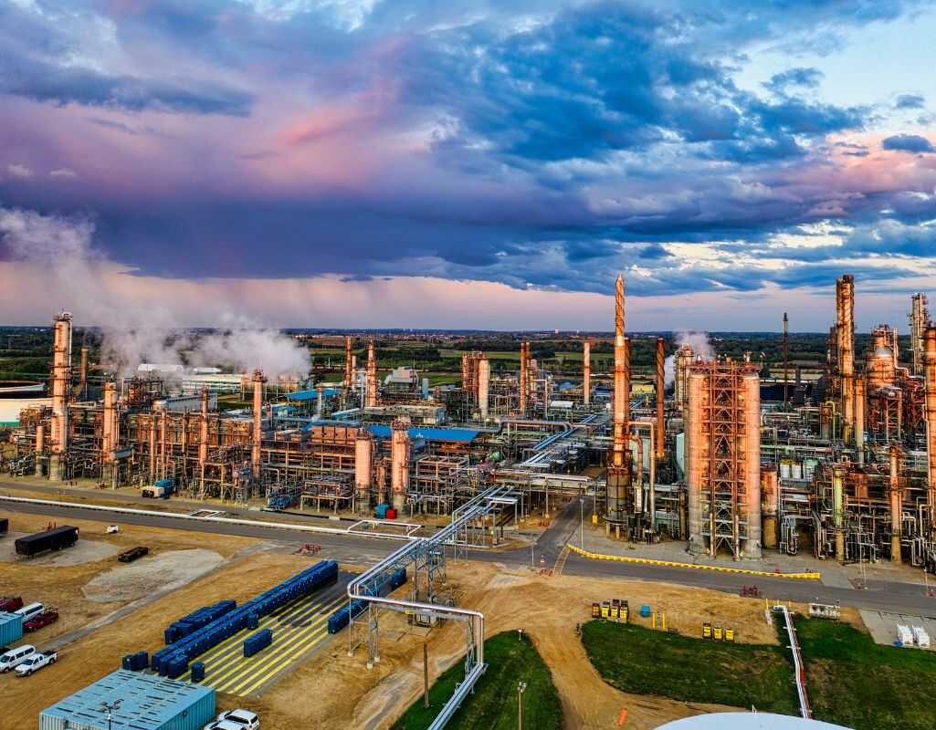 Które materiały zdrożeją przez ropę? 10 popularnych produktów