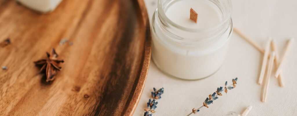 Jak zrobić świecę sojową? Lista składników i akcesoriów