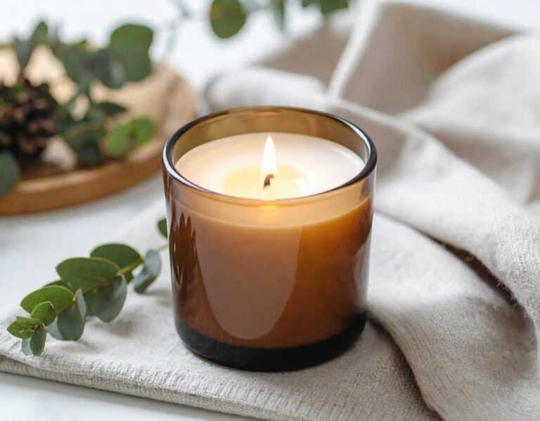 Jak zrobić świeczkę zapachową? Domowy sposób, który zamieni Twój salon w spa